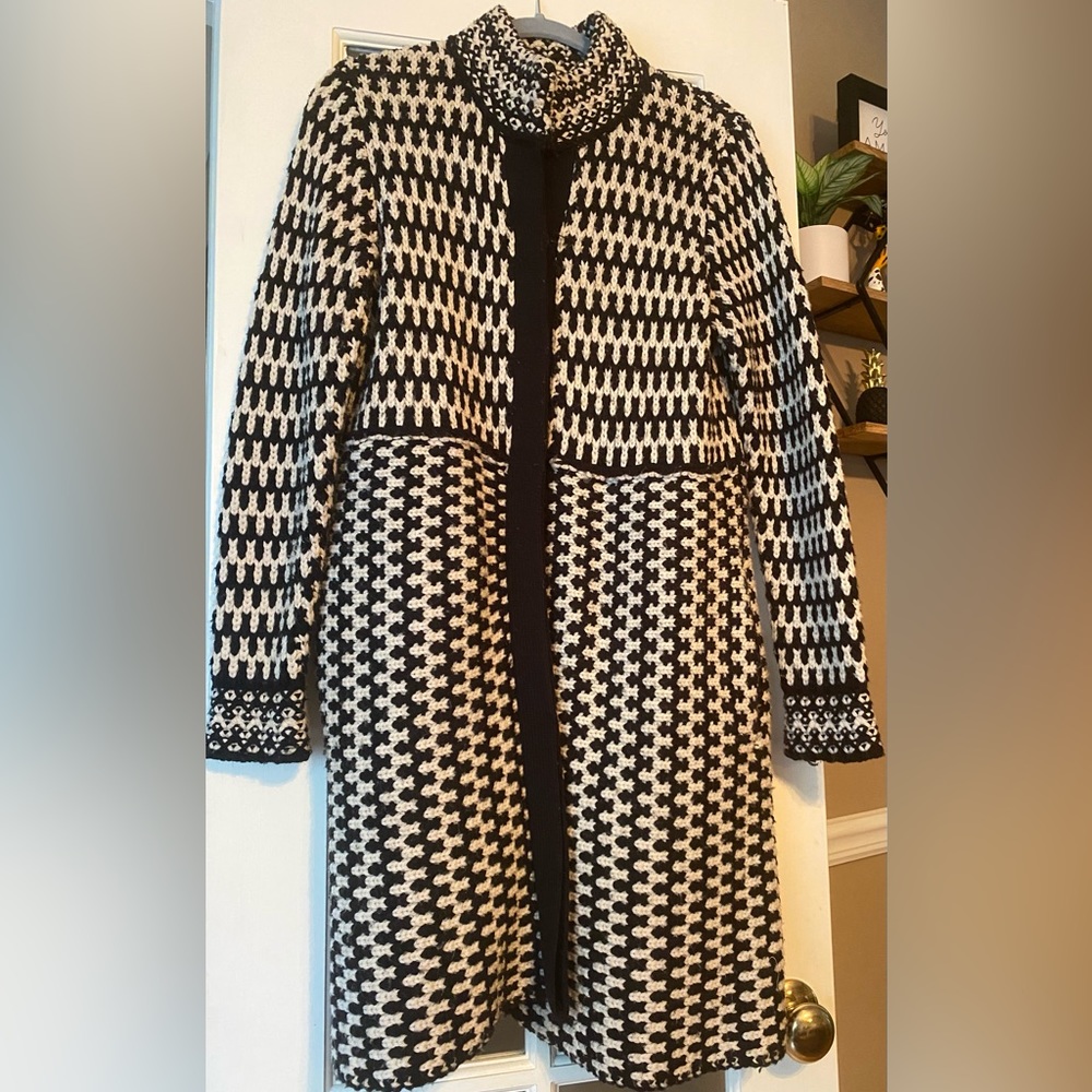 Cynthia Rowley Women‘s Sweater Jacket, Black and White Lambwool Jacket Sz Large